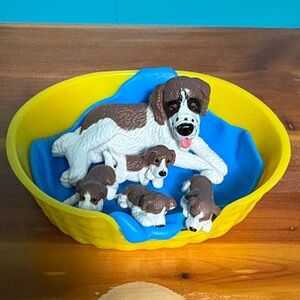1994 Puppy in My Pocket Suzie and Her St. Bernard Puppies Vintage Playset